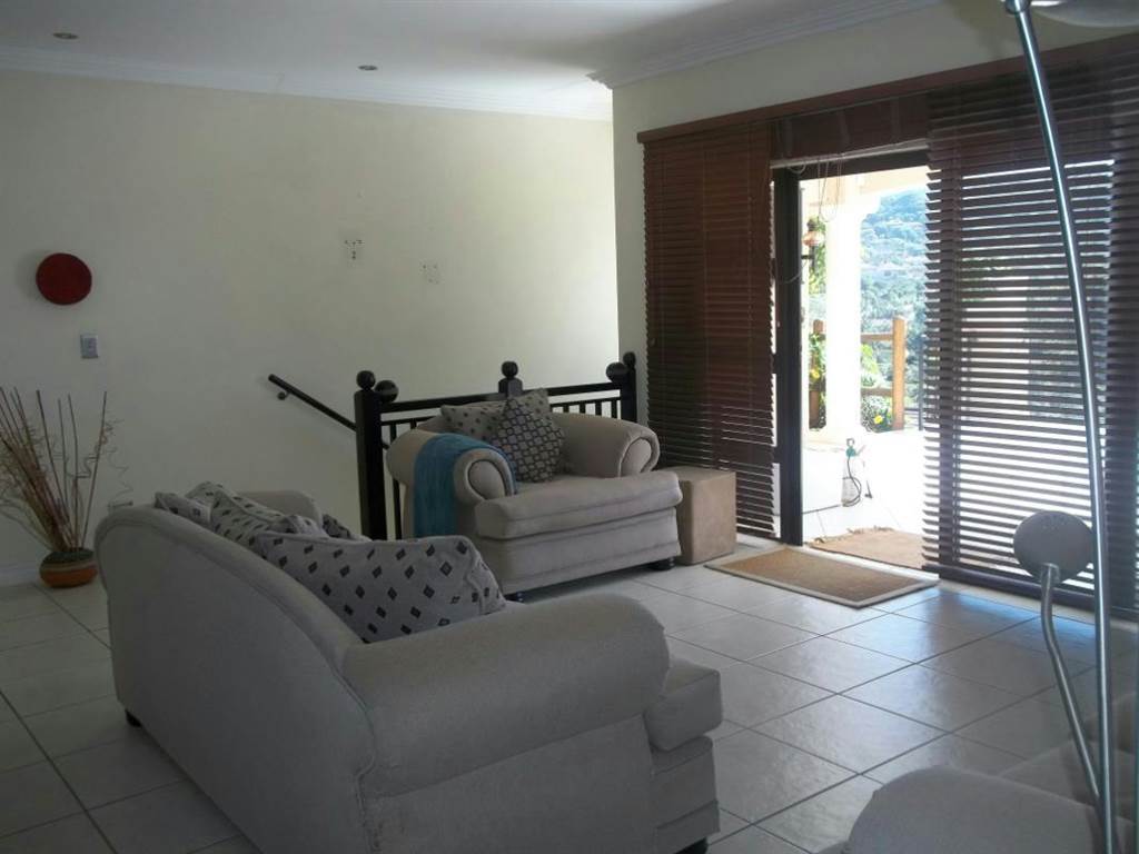4 Bed Townhouse in La Lucia photo number 5