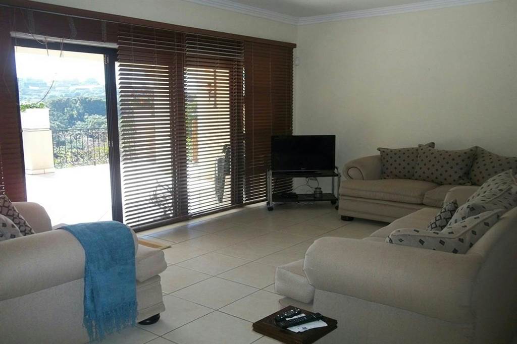 4 Bed Townhouse in La Lucia photo number 4