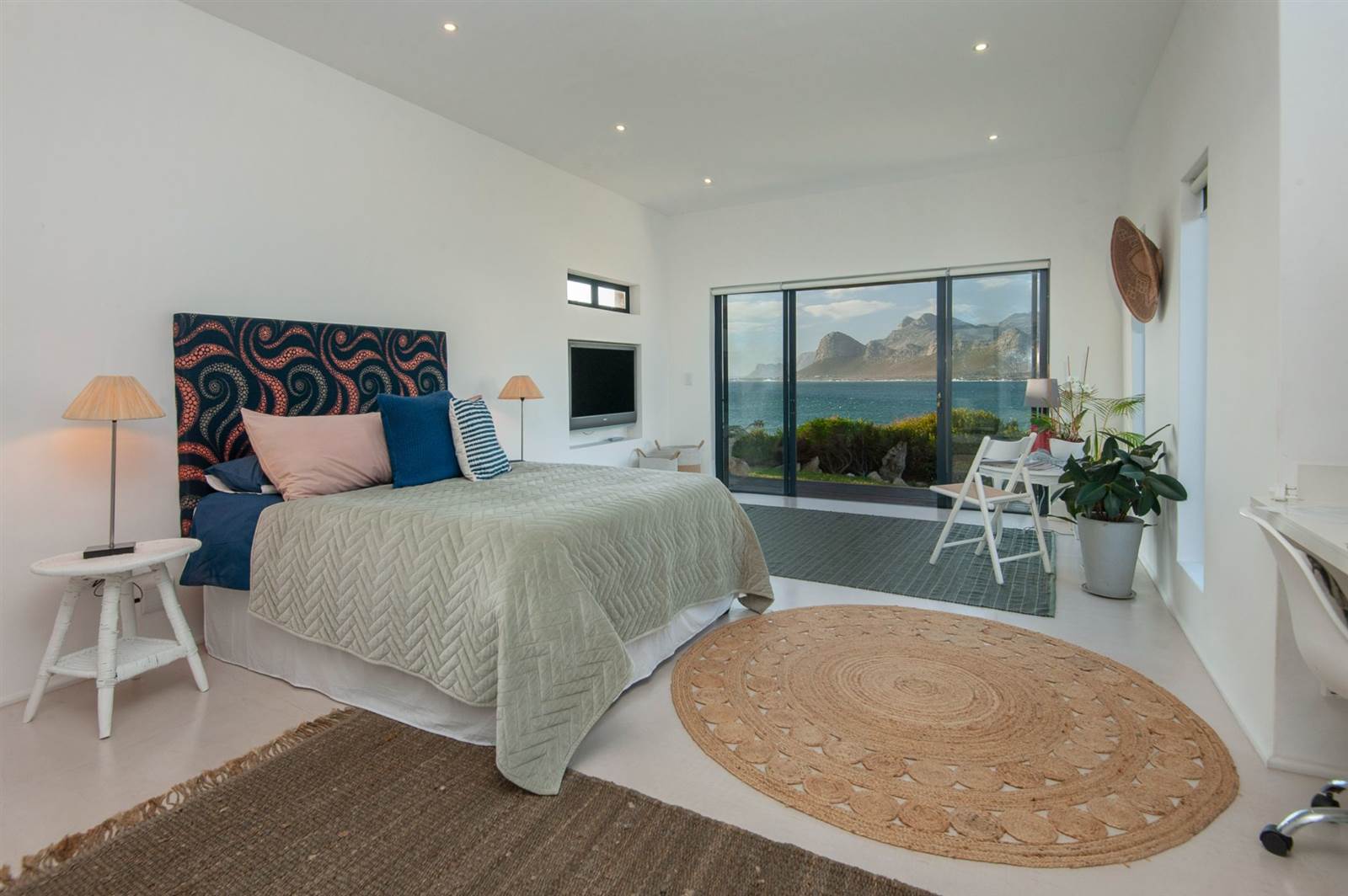 5 Bed House in Pringle Bay photo number 16