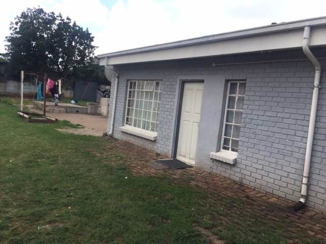 19 Bed House in Kempton Park Central photo number 2