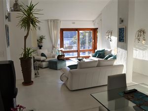 House in Gordons Bay Central