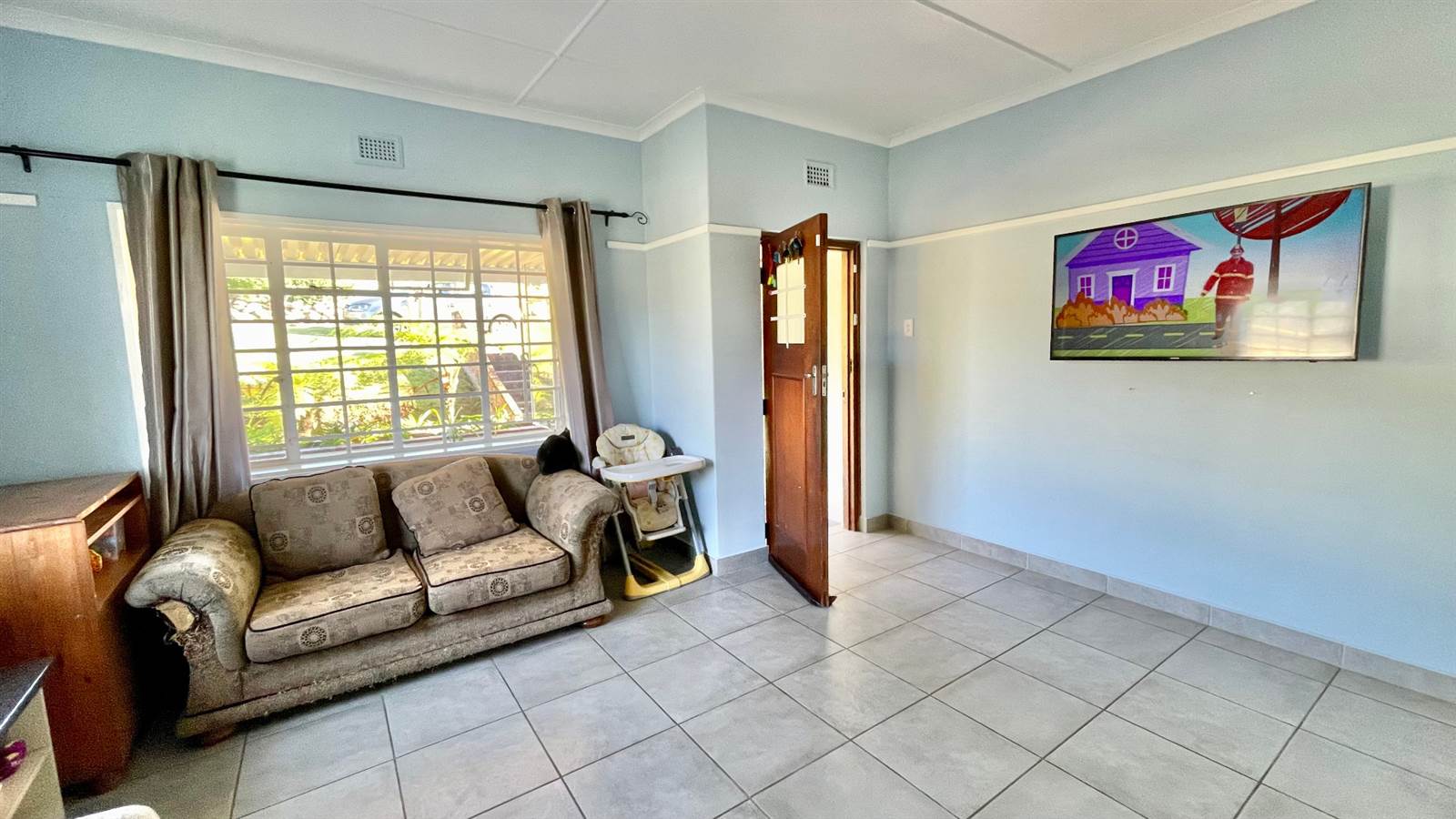 3 Bed House in Port Shepstone photo number 6