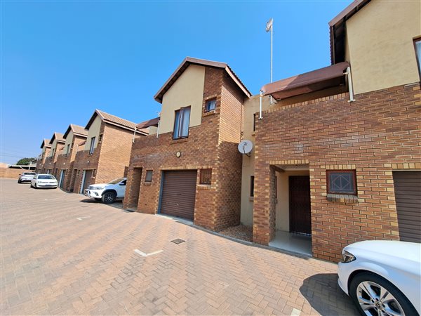 3 Bed Townhouse