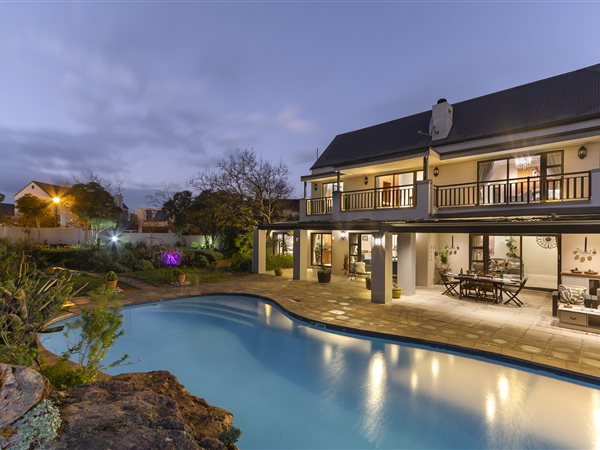 5 Bedroom House 5 Bedroom House
