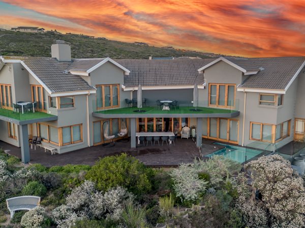 7 Bedroom House 7 Bedroom House