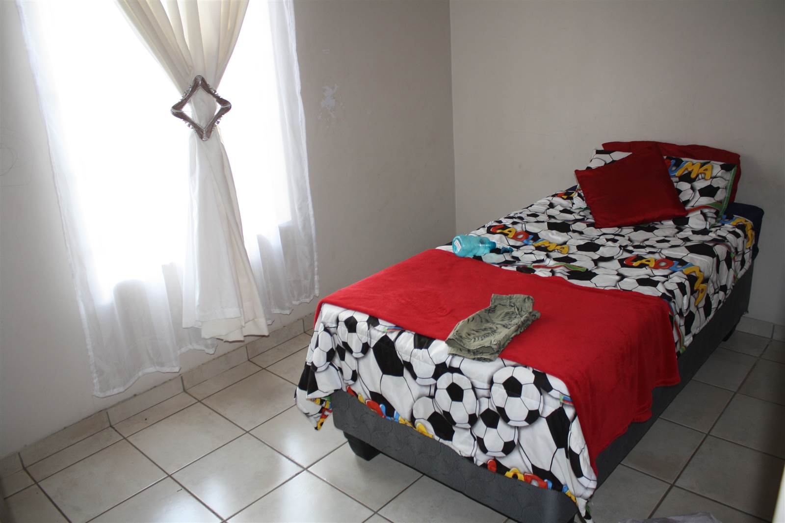 3 Bed House in Waterval East photo number 10