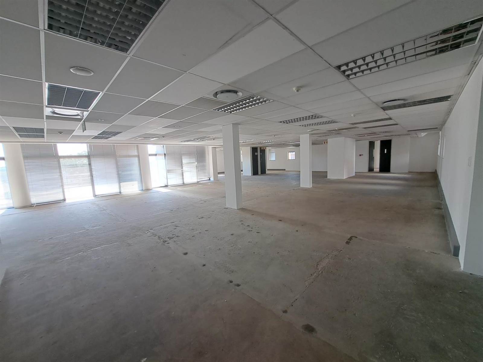 2205  m² Office Space in Zwartkop photo number 19