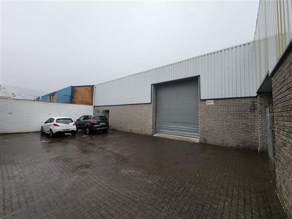 400  m² Industrial space