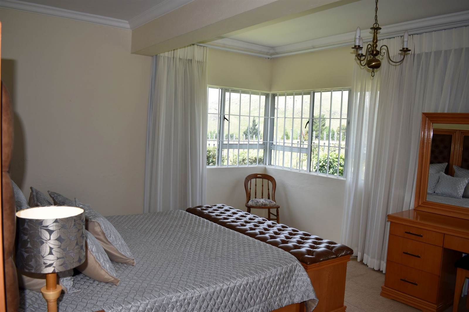 4 Bed House in Dullstroom photo number 13