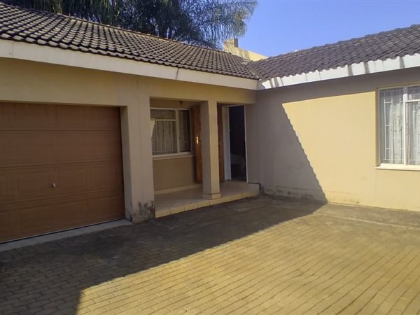 2 Bed Townhouse in Louis Trichardt