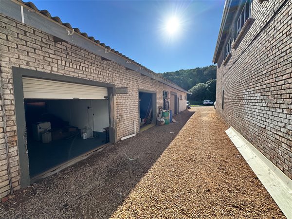 100  m² Industrial space