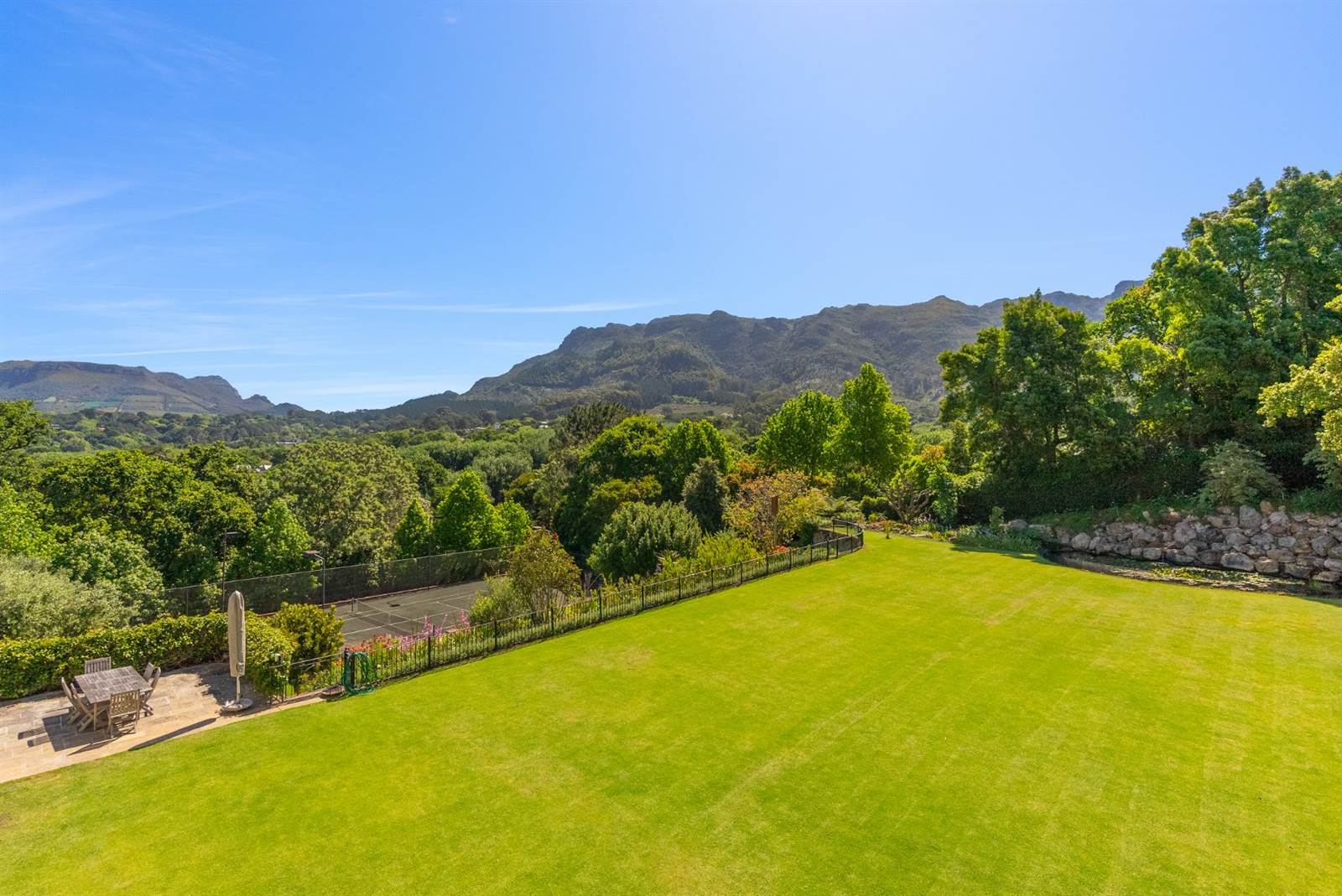4 Bed House in Constantia photo number 23