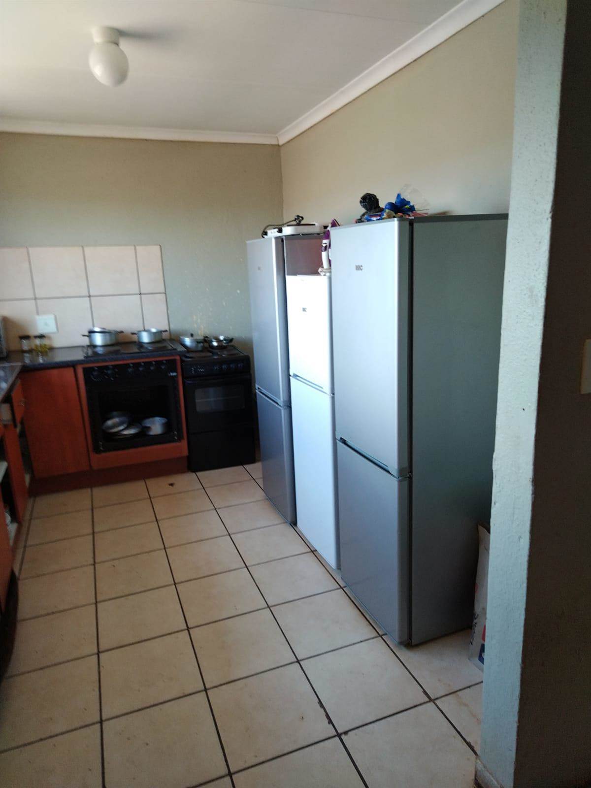6 Bed House in Pretoria West photo number 12