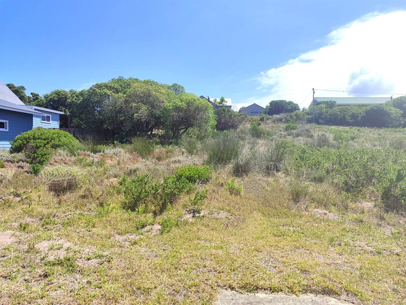 1040 m² Land available in Van Dyks Bay photo number 1