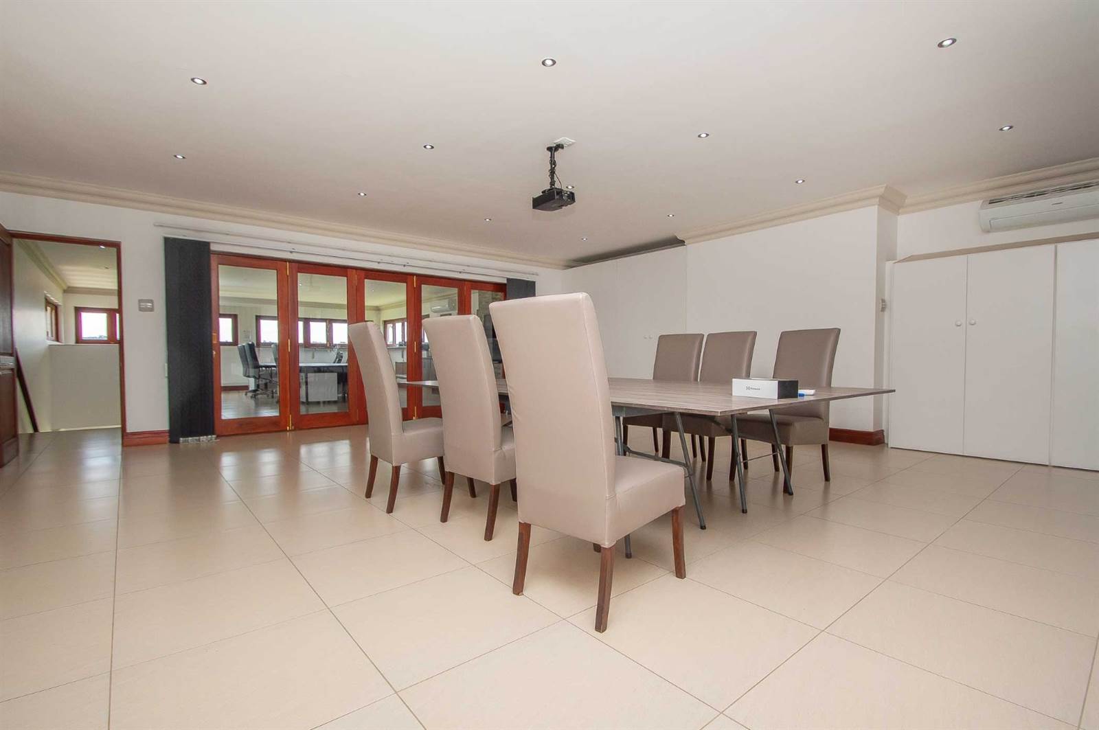 21 Bed House in Protea Ridge photo number 16