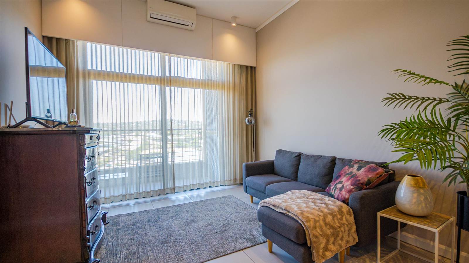 1 Bed Apartment in Menlyn photo number 26