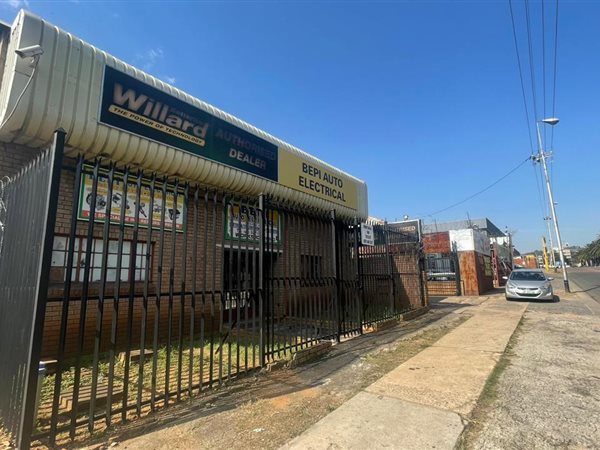 400  m² Industrial space in Pretoria West