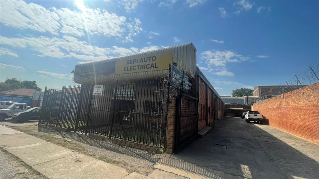400  m² Industrial space in Pretoria West photo number 24