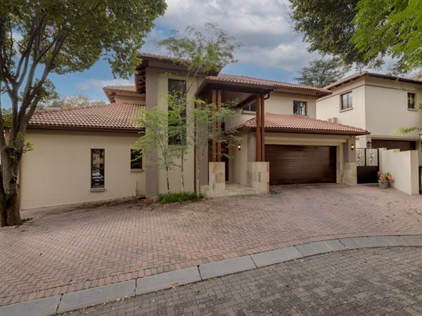 4 Bedroom House 4 Bedroom House