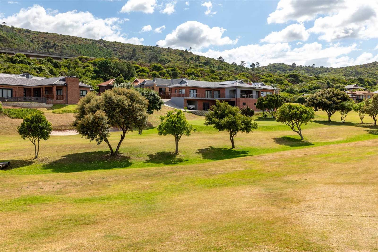 743 m² Land available in Dolphin Creek Golf Estate photo number 14