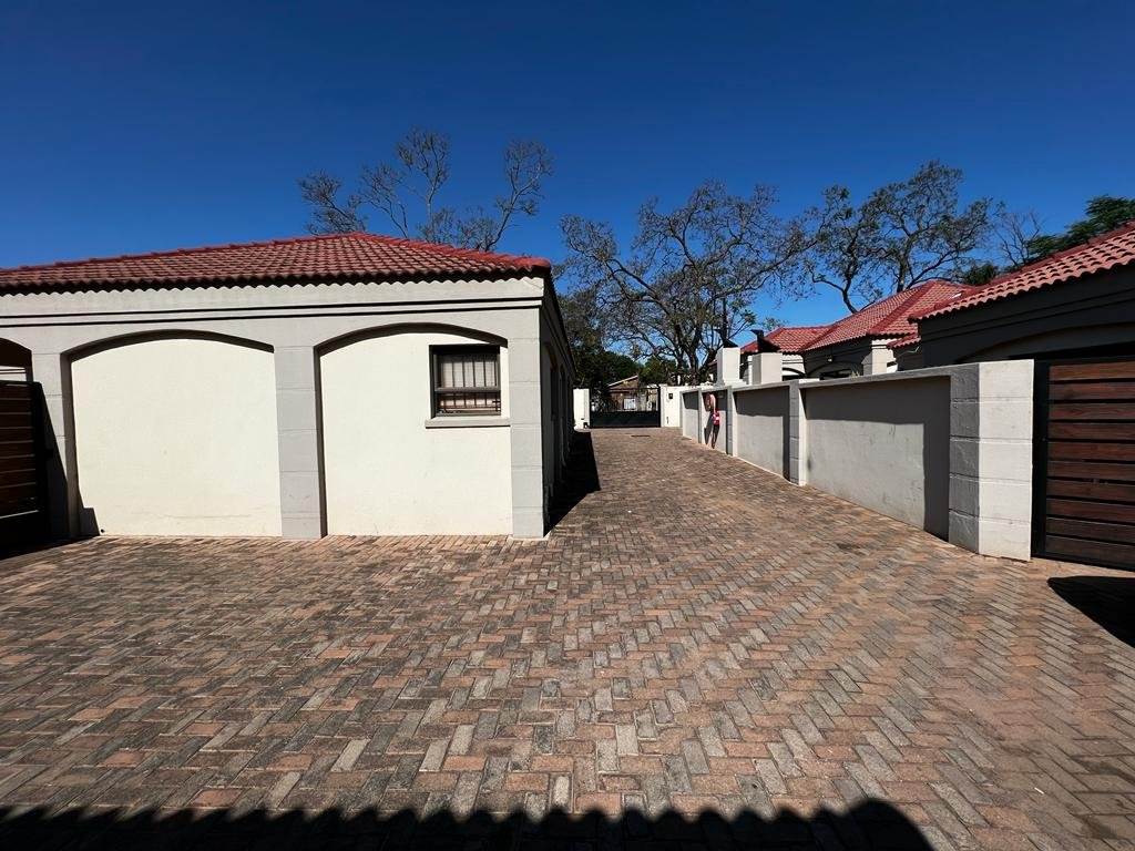 3 Bed Townhouse in Polokwane Central photo number 26