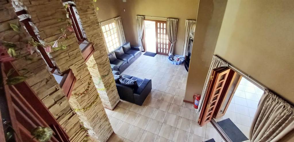 4 Bed House in Vaal Marina photo number 21