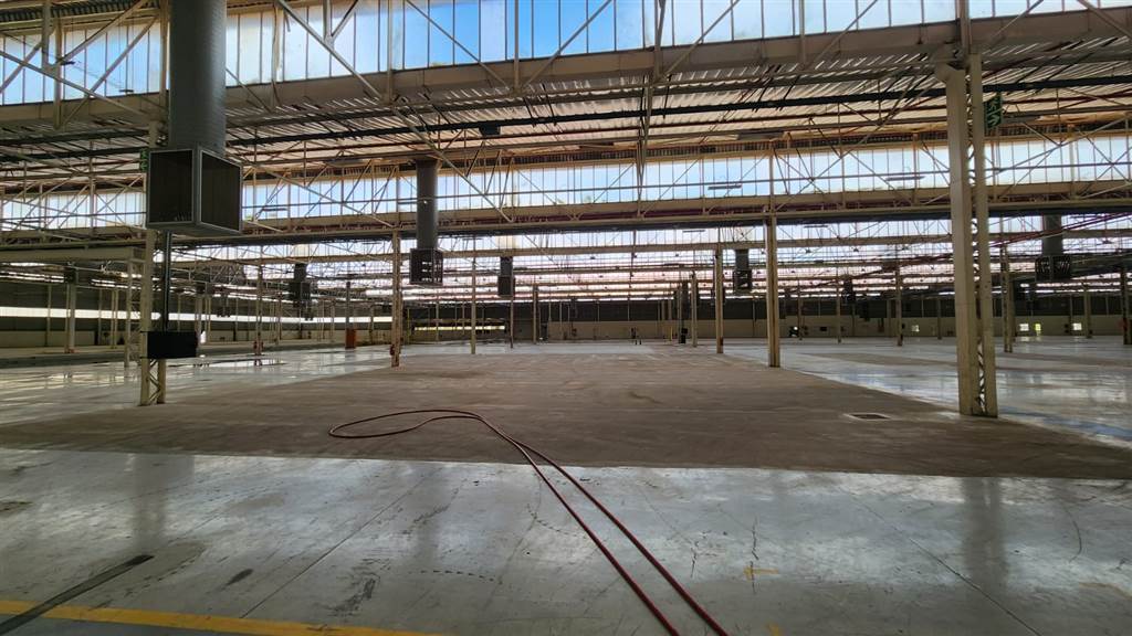 54000  m² Industrial space in Rosslyn photo number 21