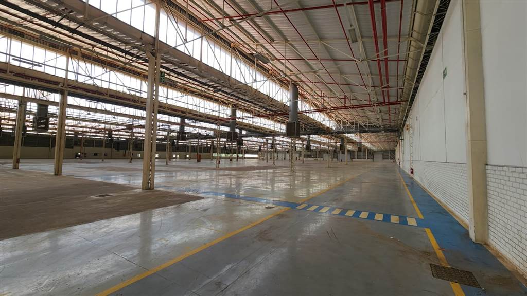 54000  m² Industrial space in Rosslyn photo number 16
