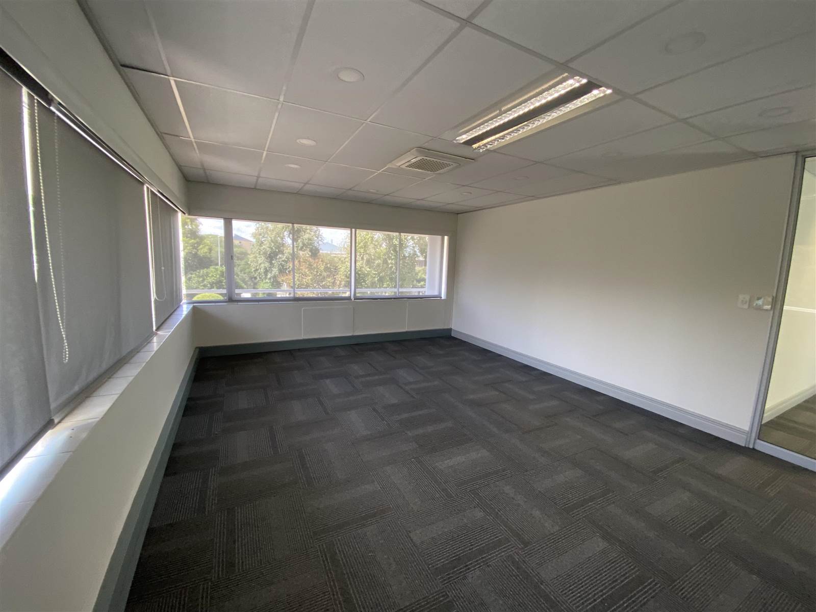 760  m² Commercial space in Woodmead photo number 28