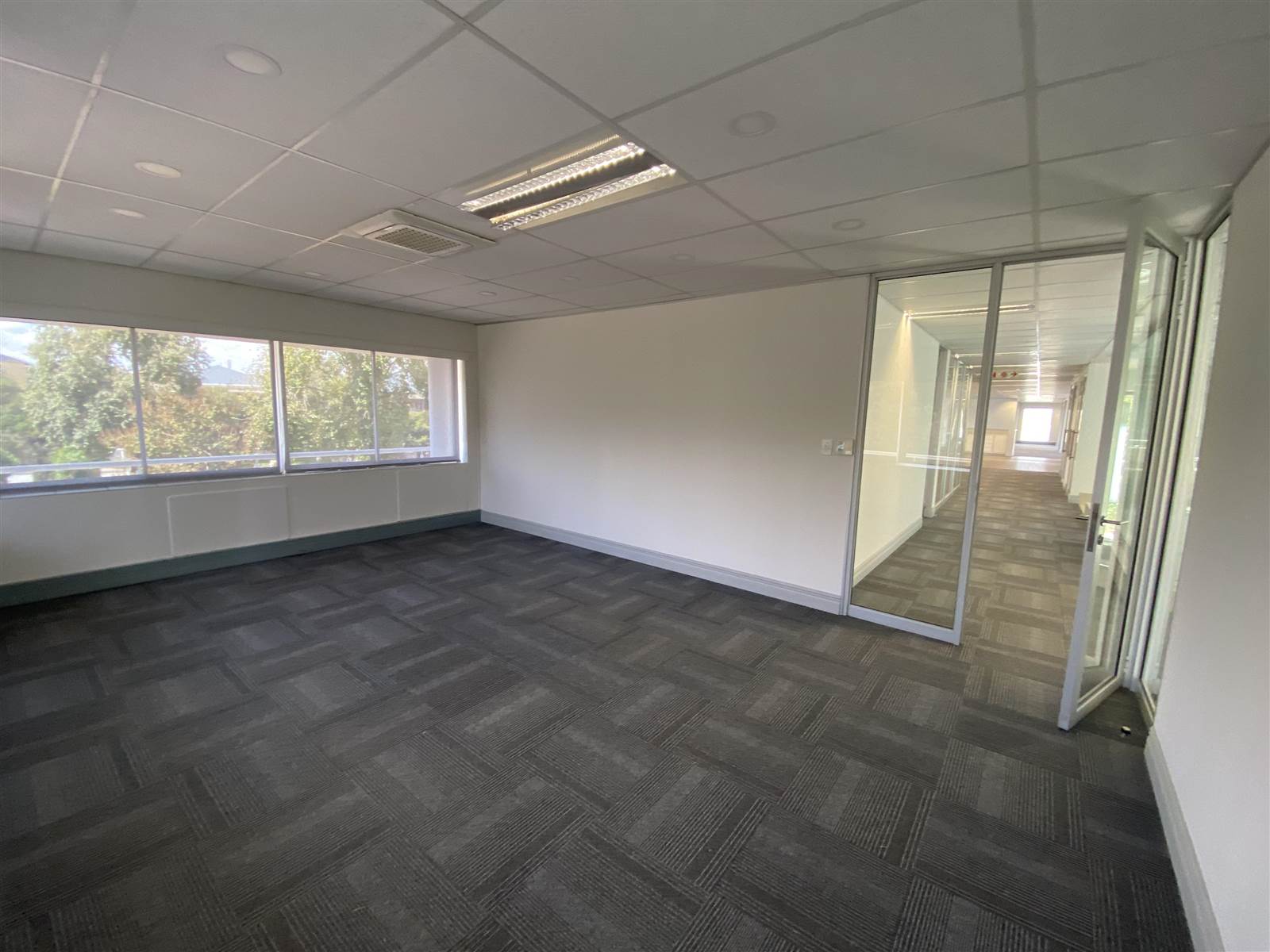 760  m² Commercial space in Woodmead photo number 27