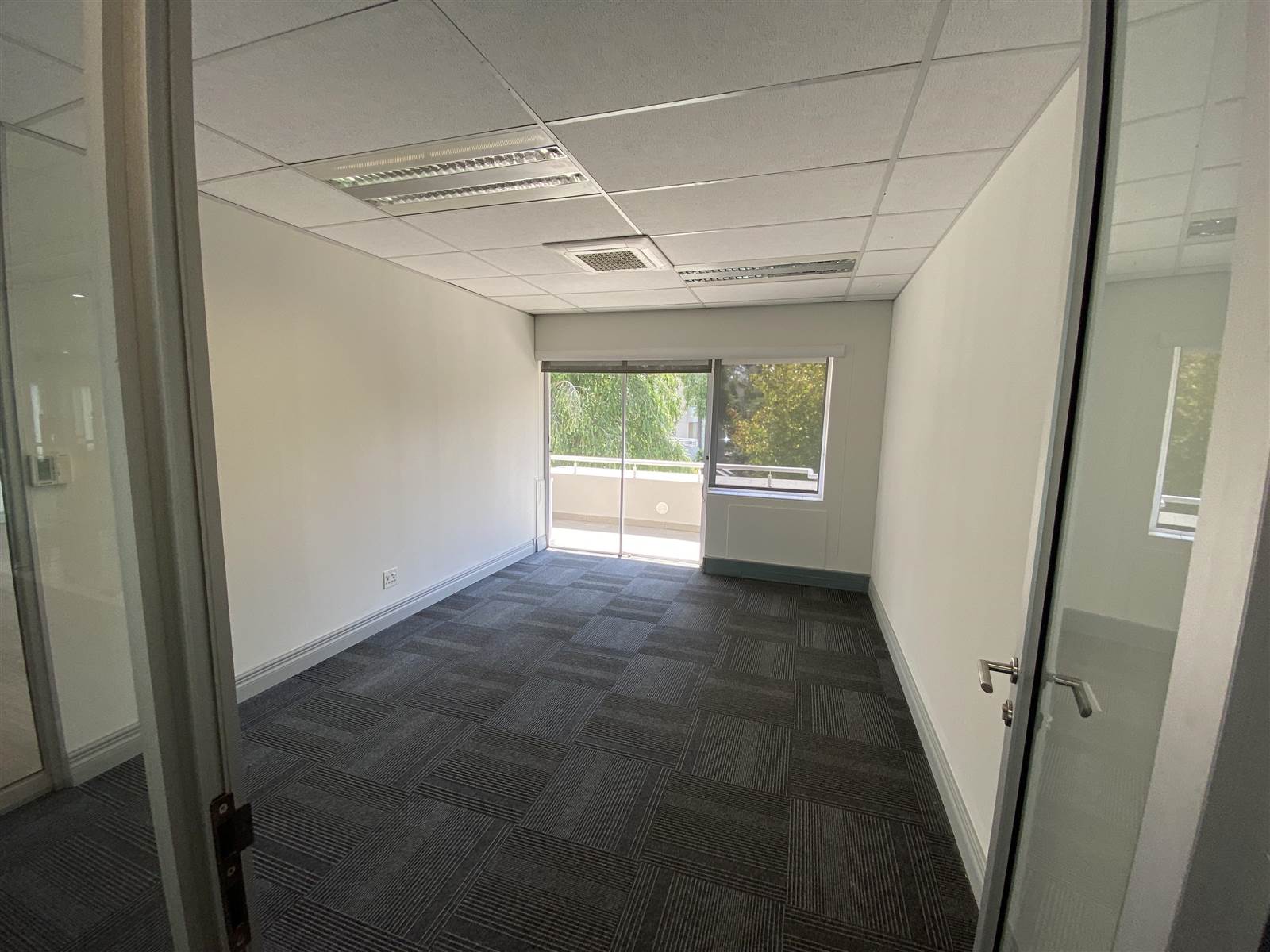 760  m² Commercial space in Woodmead photo number 26