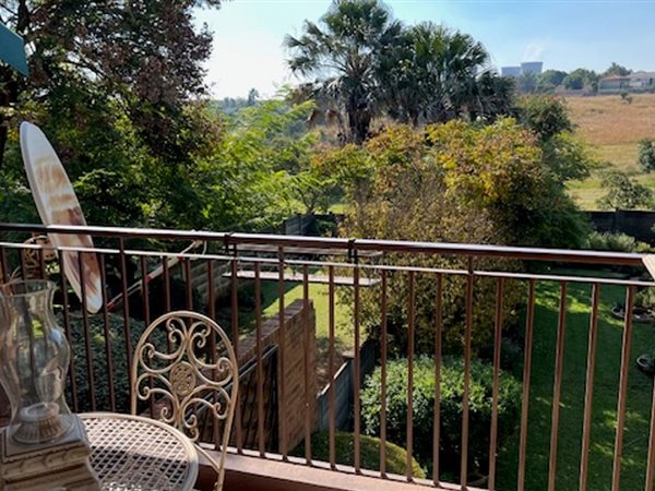 3 Bedroom Townhouse 3 Bedroom Townhouse