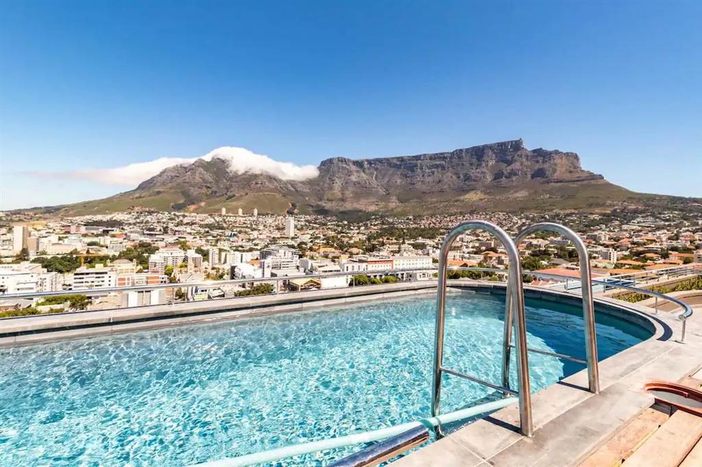 1 Bed Apartment in Bo-Kaap photo number 17