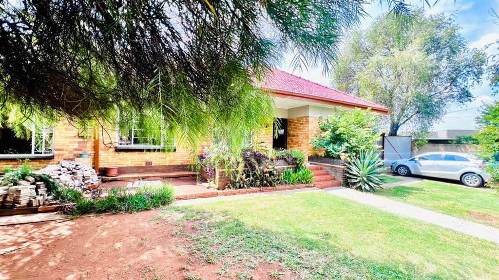 3 Bed House for sale in Alberton | T4643084 | Private Property