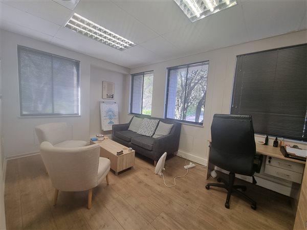 321  m² Commercial space in Rivonia