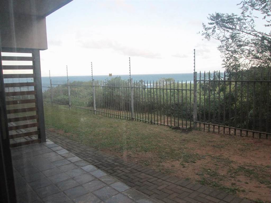 2 Bed Apartment in Winklespruit photo number 18