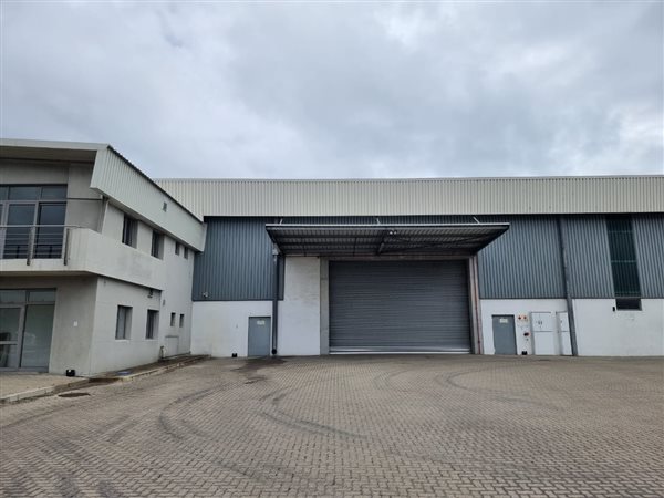 4 889  m² Industrial space