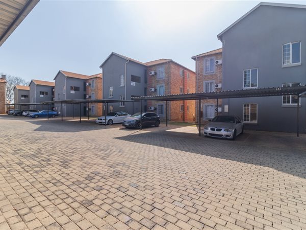 2 Bedroom Townhouse 2 Bedroom Townhouse