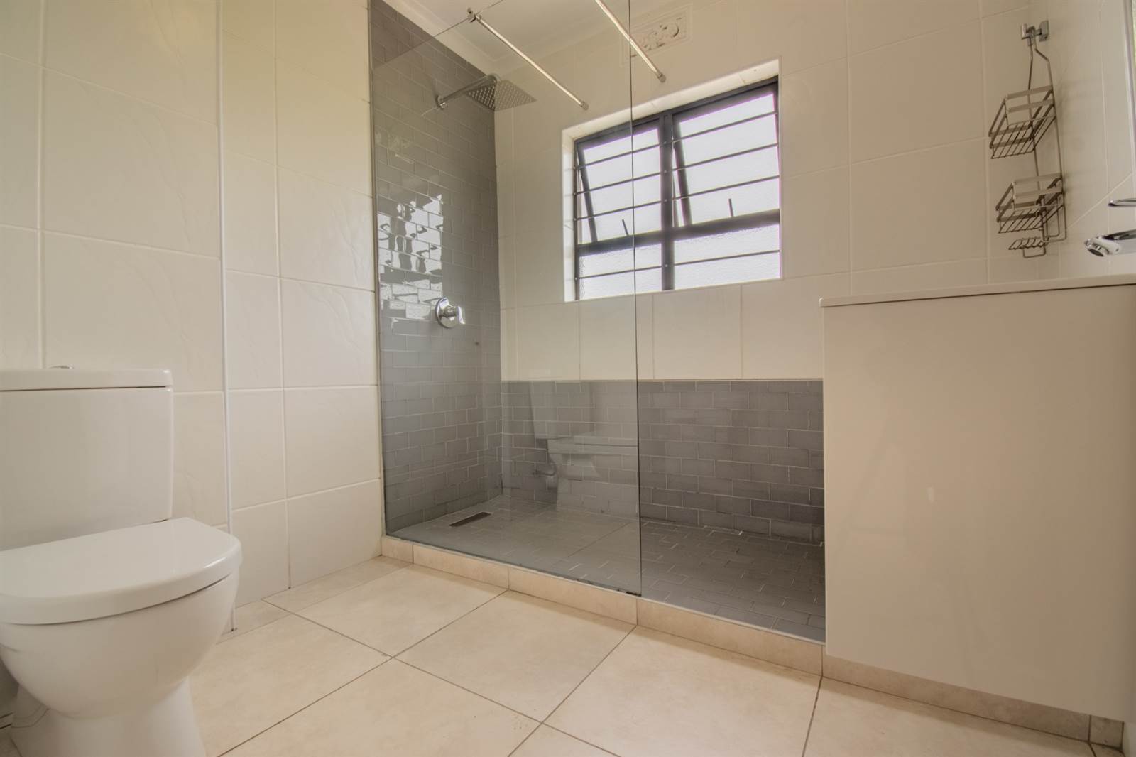 2 Bed Townhouse in Umhlanga Rocks photo number 23