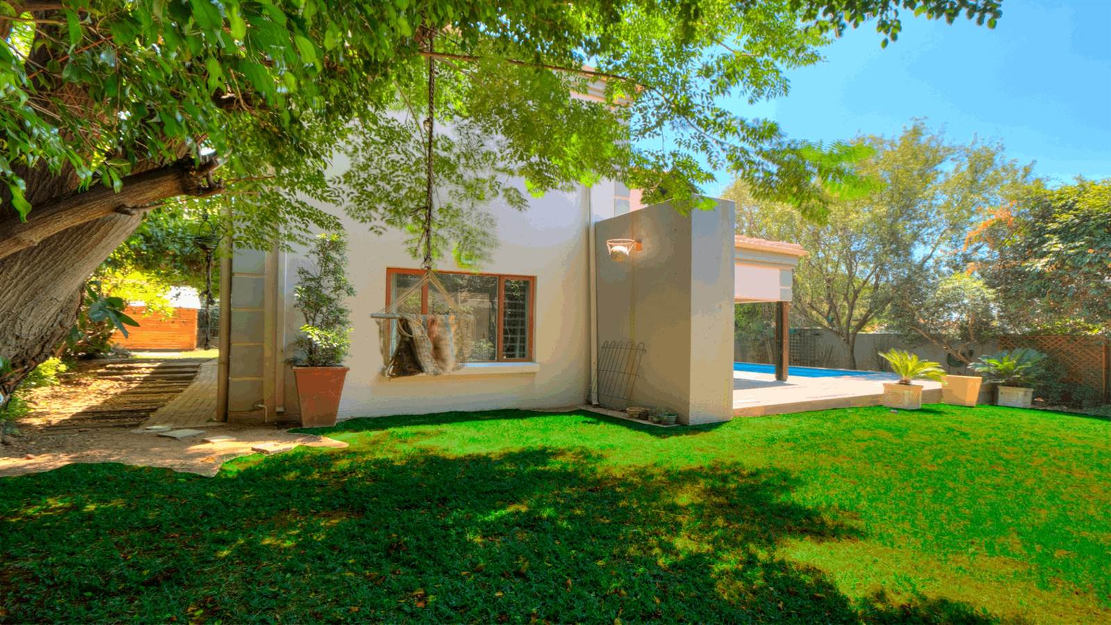 3 Bed Cluster in Lonehill photo number 18