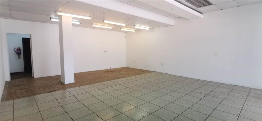 88  m² Commercial space in Blackheath photo number 6