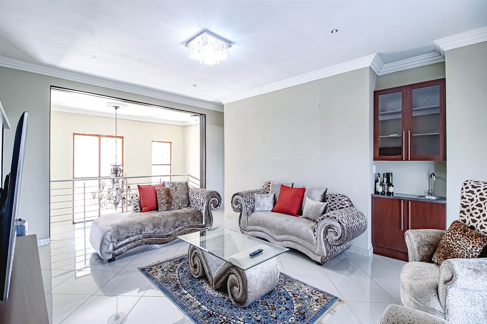 5 Bed House in Magaliesberg Country Estate photo number 20