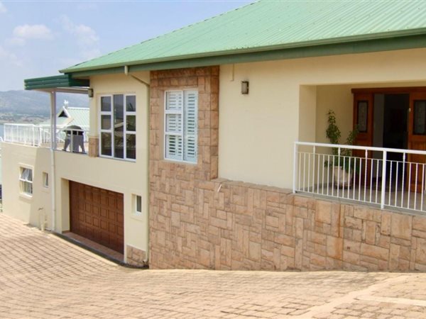 4 Bedroom House 4 Bedroom House