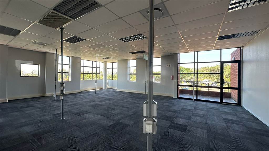 192  m² Commercial space in Highveld photo number 14
