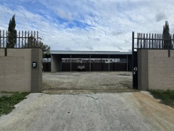 640  m² Industrial space