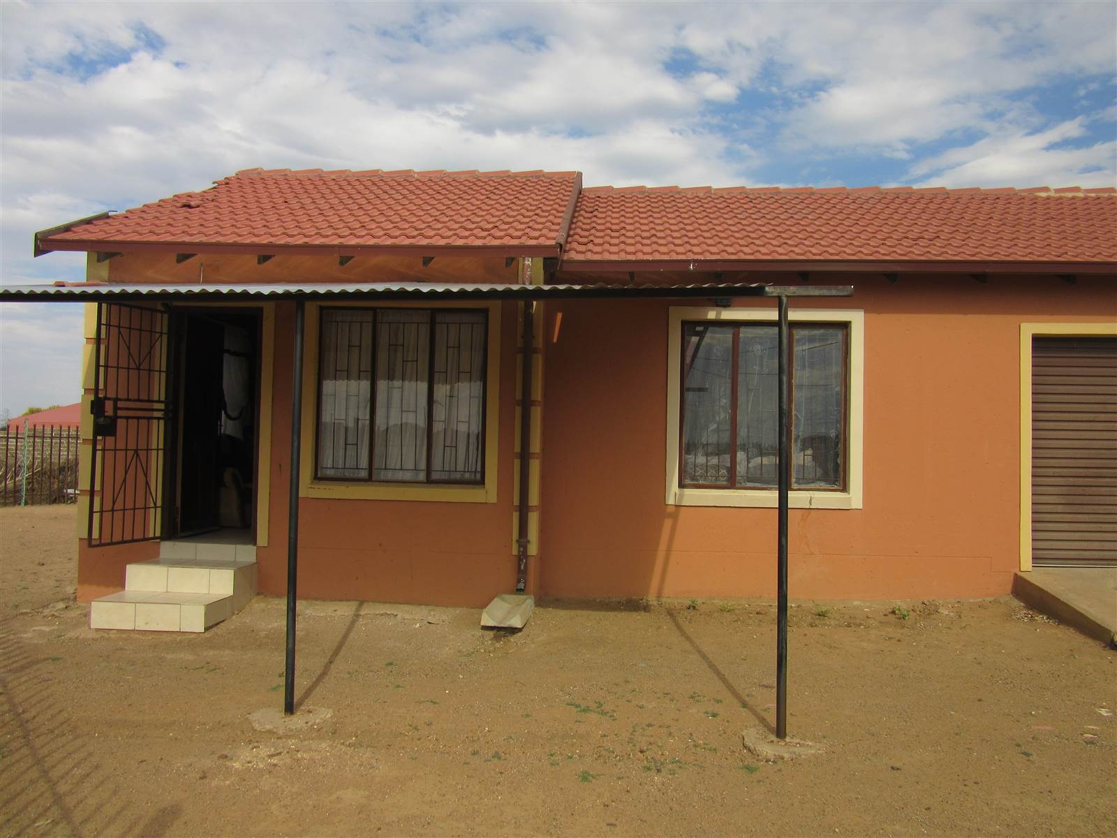 2 Bed House in Vryburg photo number 12