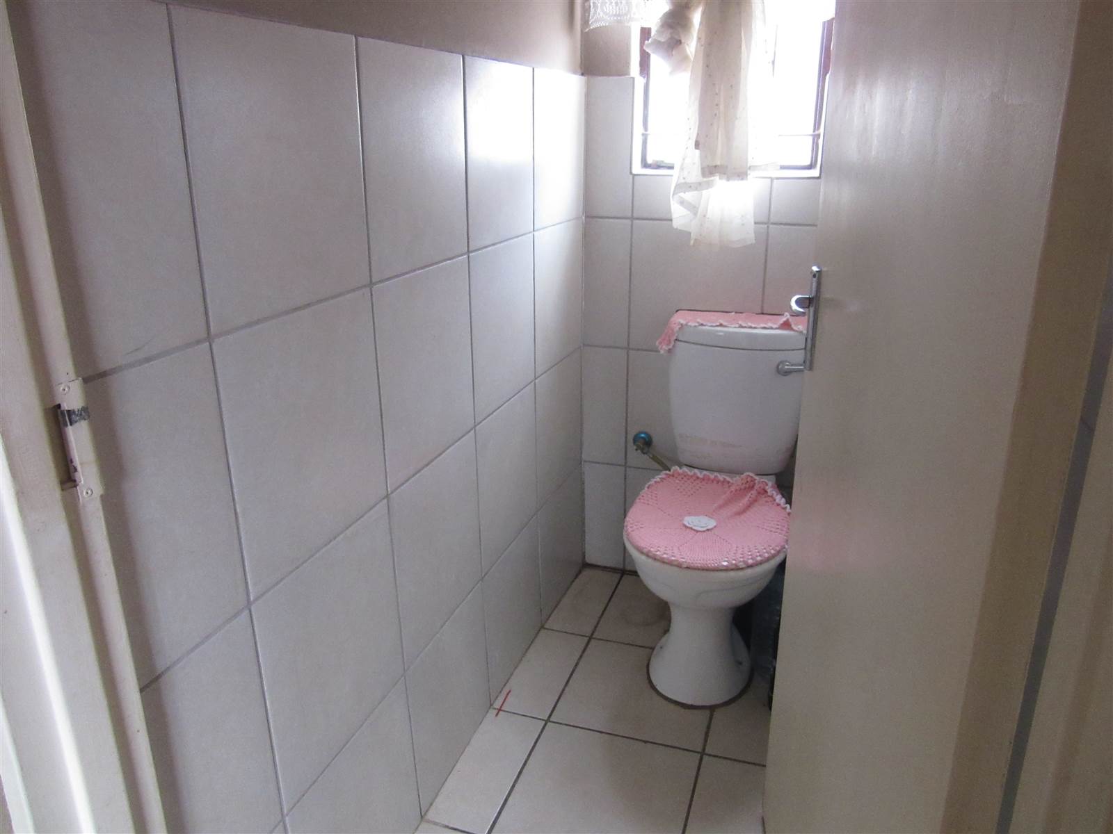 2 Bed House in Vryburg photo number 11