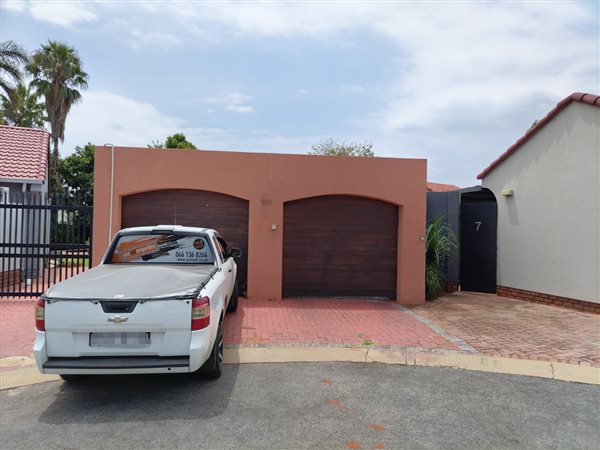 3 Bedroom House 3 Bedroom House