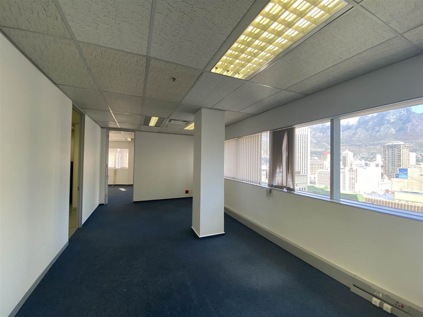 179  m² Commercial space in Cape Town City Centre photo number 17