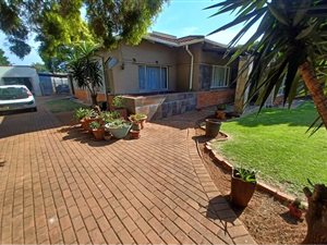 4 Bed House in Dalview